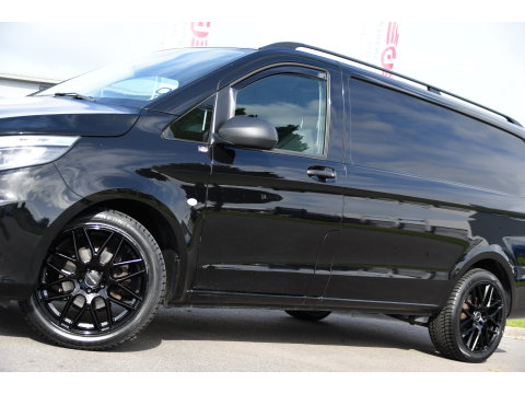 Mercedes-Benz Vito 116 CDI L2 Black Edition Camera, Cruise, Carplay, LED, 164pk, Stoelverwarming, Standkachel, Automaat, Multimedia, Uniek!