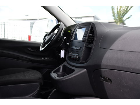 Mercedes-Benz Vito 116 CDI L2 Black Edition Camera, Cruise, Carplay, LED, 164pk, Stoelverwarming, Standkachel, Automaat, Multimedia, Uniek!