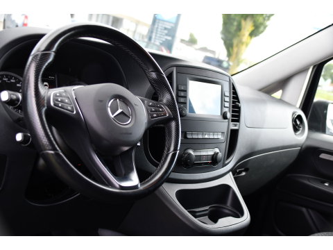 Mercedes-Benz Vito 116 CDI L2 Black Edition Camera, Cruise, Carplay, LED, 164pk, Stoelverwarming, Standkachel, Automaat, Multimedia, Uniek!
