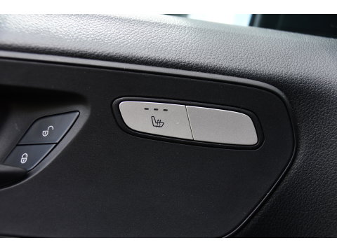 Mercedes-Benz Vito 116 CDI L2 Black Edition Camera, Cruise, Carplay, LED, 164pk, Stoelverwarming, Standkachel, Automaat, Multimedia, Uniek!