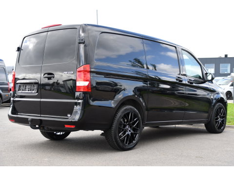 Mercedes-Benz Vito 116 CDI L2 Black Edition Camera, Cruise, Carplay, LED, 164pk, Stoelverwarming, Standkachel, Automaat, Multimedia, Uniek!
