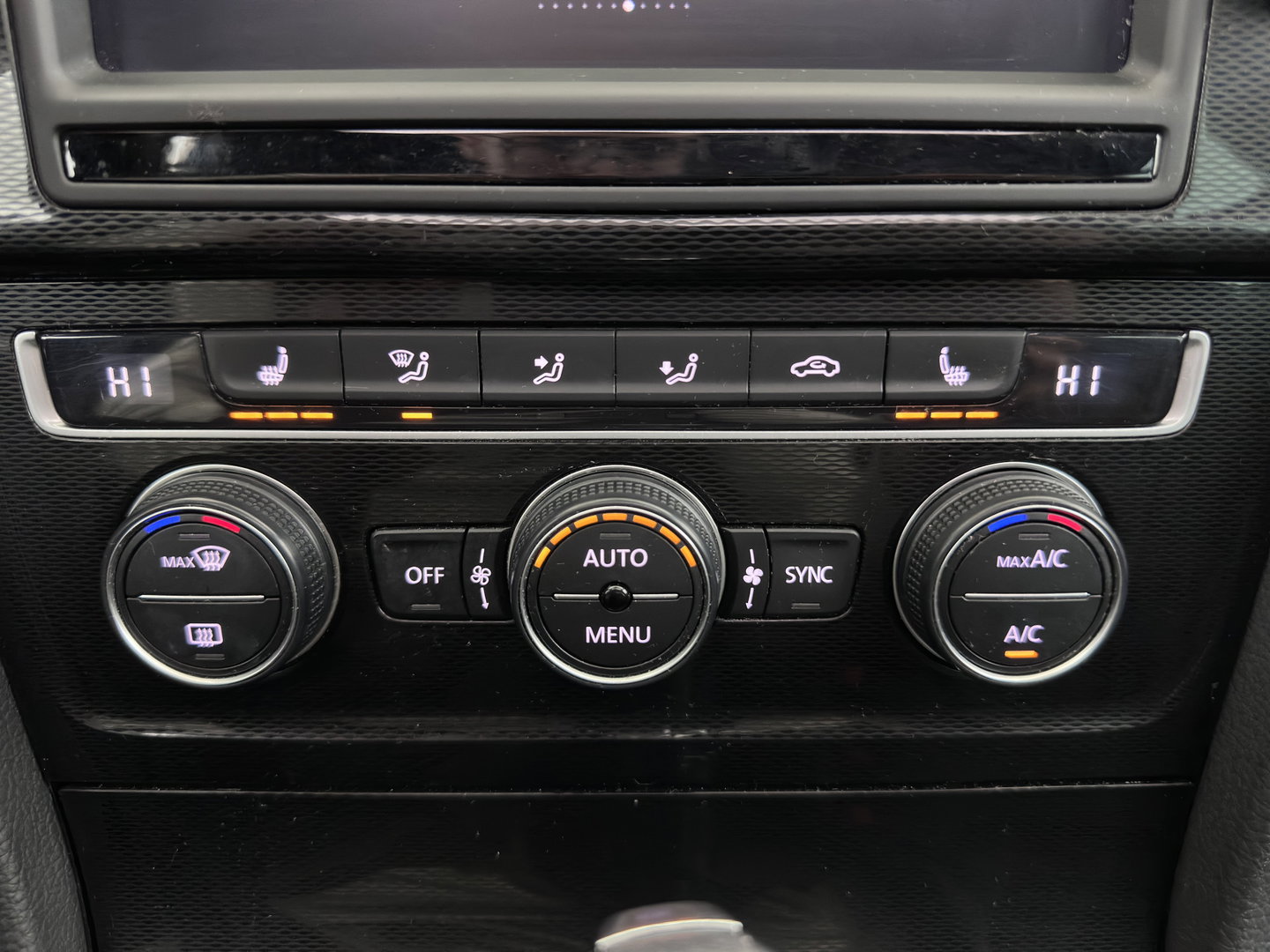 Volkswagen Golf 1.4 TSI GTE Aut. Panodak |Heated Seats | Xenon |18Inch | Pdc | Cruise Control