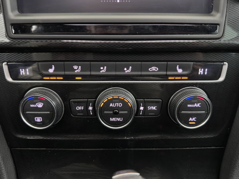 Volkswagen Golf 1.4 TSI GTE Aut. Panodak |Heated Seats | Xenon |18Inch | Pdc | Cruise Control