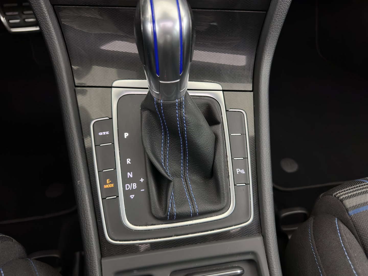 Volkswagen Golf 1.4 TSI GTE Aut. Panodak |Heated Seats | Xenon |18Inch | Pdc | Cruise Control