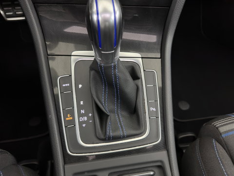 Volkswagen Golf 1.4 TSI GTE Aut. Panodak |Heated Seats | Xenon |18Inch | Pdc | Cruise Control