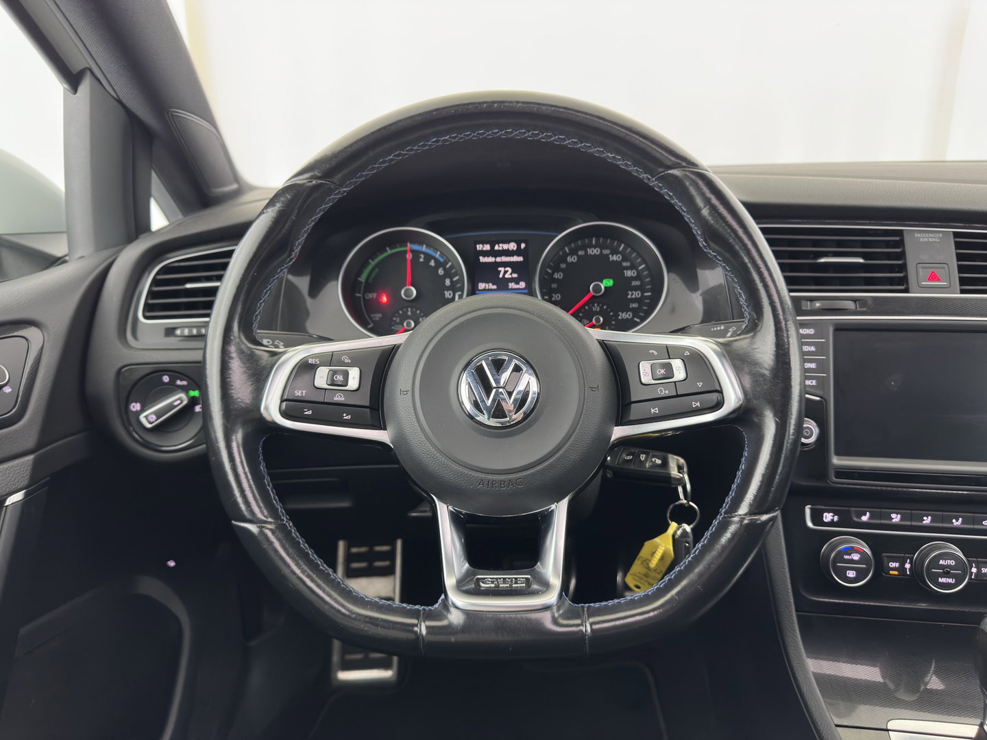 Volkswagen Golf 1.4 TSI GTE Aut. Panodak |Heated Seats | Xenon |18Inch | Pdc | Cruise Control