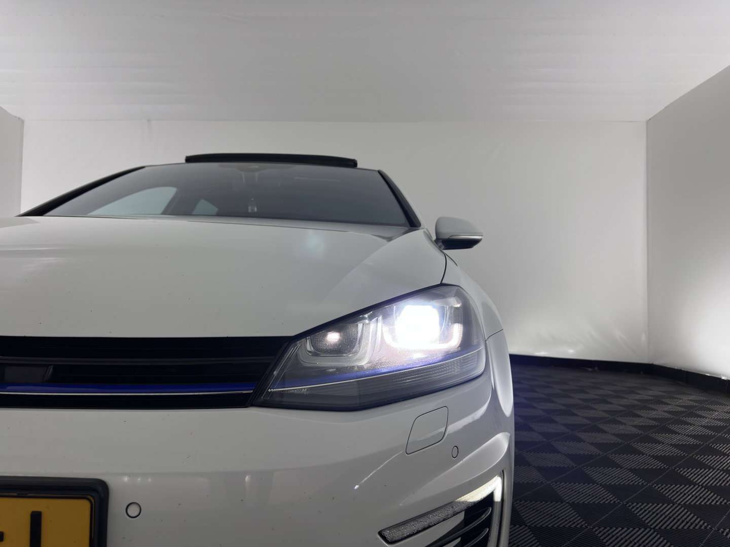 Volkswagen Golf 1.4 TSI GTE Aut. Panodak |Heated Seats | Xenon |18Inch | Pdc | Cruise Control