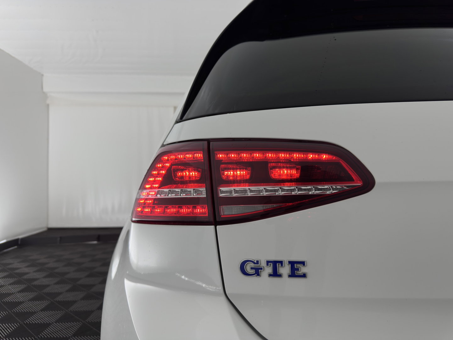 Volkswagen Golf 1.4 TSI GTE Aut. Panodak |Heated Seats | Xenon |18Inch | Pdc | Cruise Control