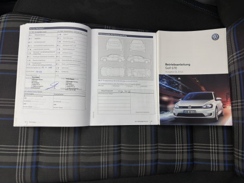 Volkswagen Golf 1.4 TSI GTE Aut. Panodak |Heated Seats | Xenon |18Inch | Pdc | Cruise Control