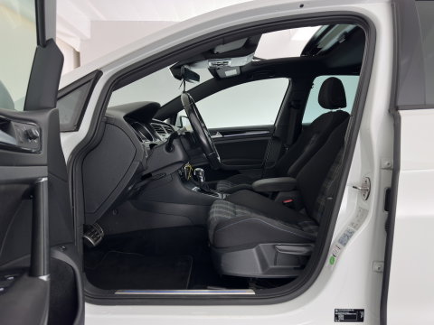 Volkswagen Golf 1.4 TSI GTE Aut. Panodak |Heated Seats | Xenon |18Inch | Pdc | Cruise Control
