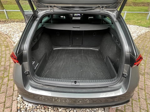 Škoda Octavia Combi 2.0 TSI 245PK RS | PANO | 19" ALTAIR VELGEN | SUNSET | FULL LED