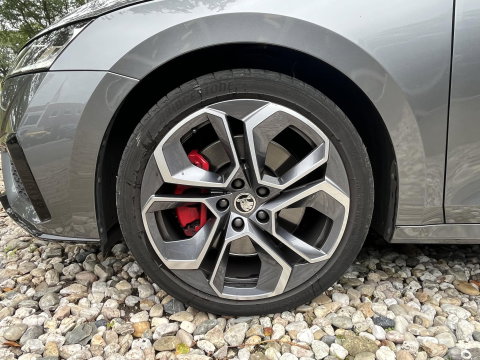 Škoda Octavia Combi 2.0 TSI 245PK RS | PANO | 19" ALTAIR VELGEN | SUNSET | FULL LED