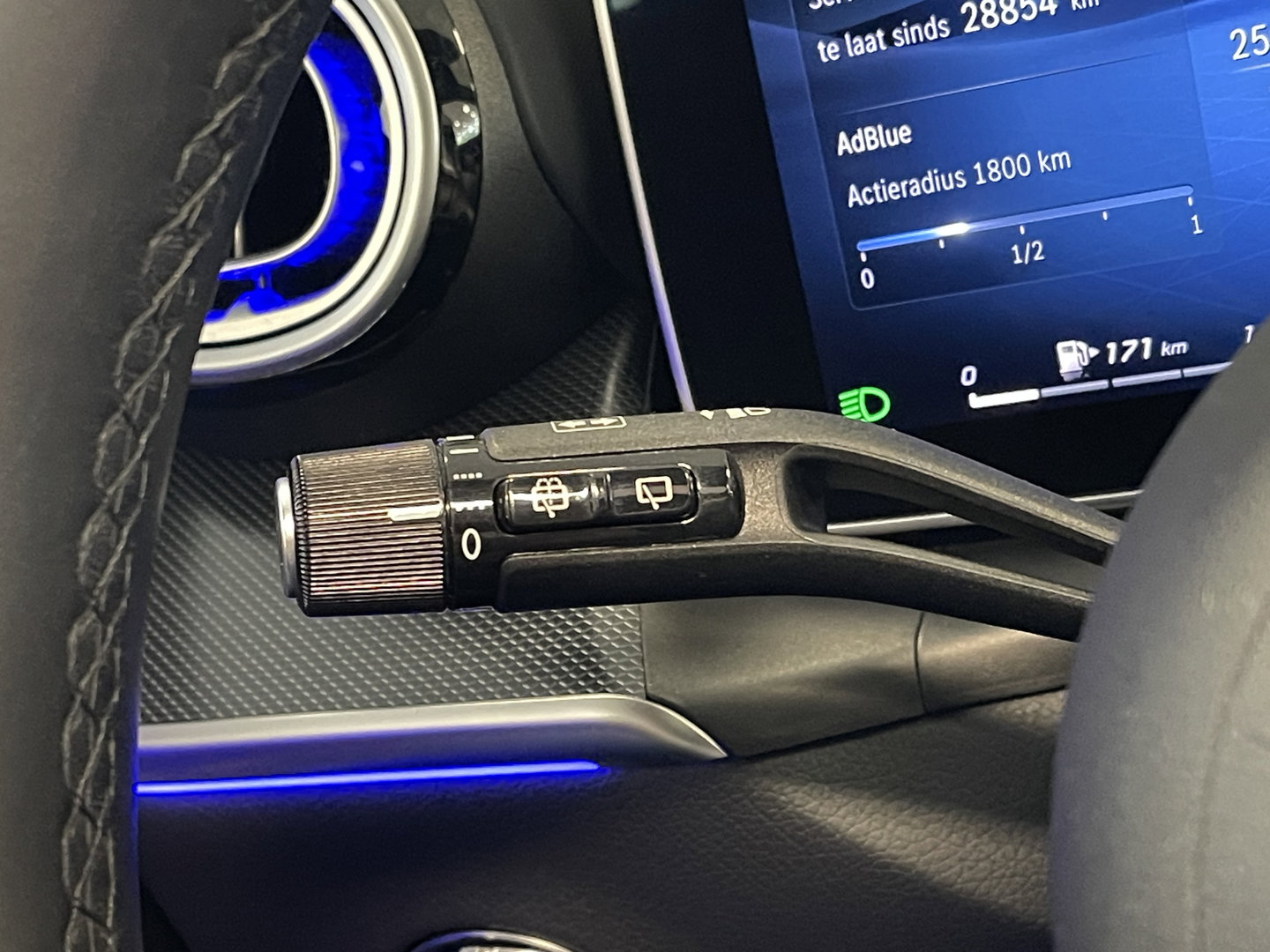 Mercedes-Benz GLC 220d 4MATIC AMG Line | 360 Camera | Panoramadak | Sfeerverlichting | Digital Light | Zwenkhaak | Burmester | Apple Carplay | Keyless |