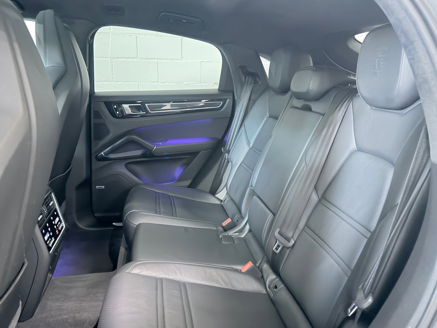 Land Rover Range Rover Velar 2.0 P400e Edition *R-Dynamic*A-Camera*Memory*Stoelverwarming*Leer*