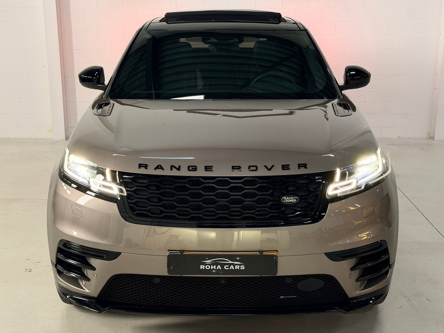 Land Rover Range Rover Velar 2.0 P400e Edition *R-Dynamic*A-Camera*Memory*Stoelverwarming*Leer*