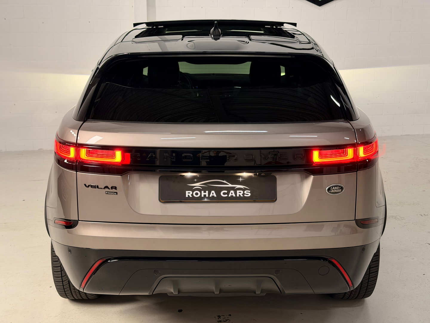 Land Rover Range Rover Velar 2.0 P400e Edition *R-Dynamic*A-Camera*Memory*Stoelverwarming*Leer*