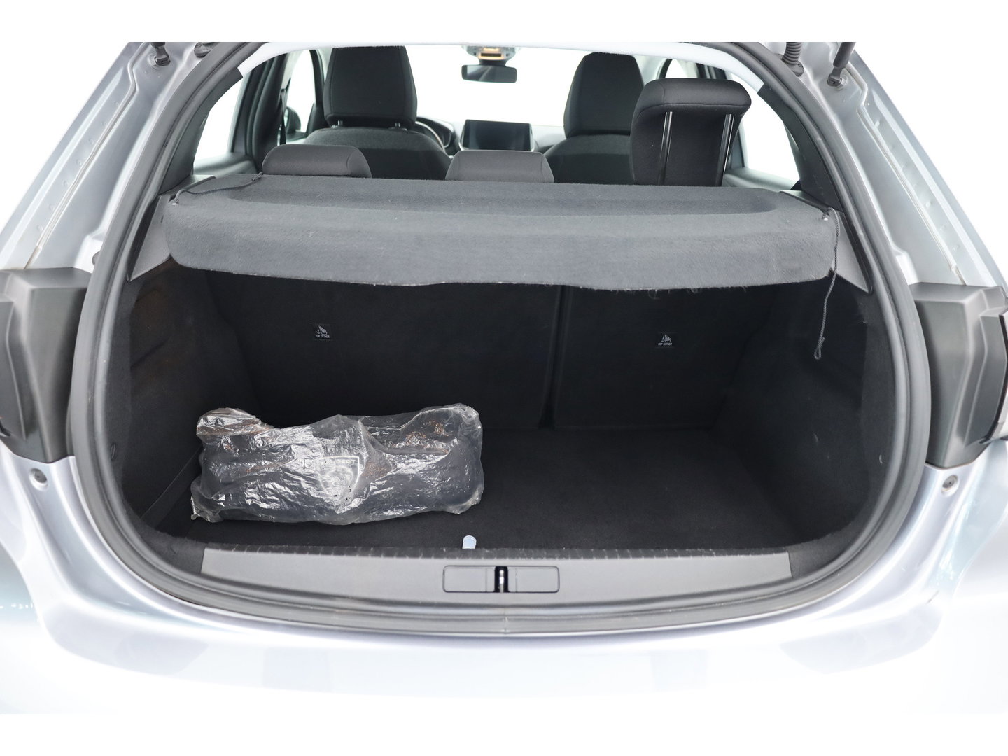 Peugeot 208 1.2 PureTech Active - Automaat | Rijklaar! | App.Connect | Airco | LED | Cruise | PDC-Achter | 16'' | Bluetooth | Elek. Spiegels | Elek. Ramen V