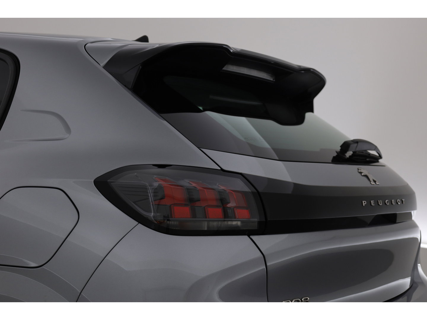 Peugeot 208 1.2 PureTech Active - Automaat | Rijklaar! | App.Connect | Airco | LED | Cruise | PDC-Achter | 16'' | Bluetooth | Elek. Spiegels | Elek. Ramen V