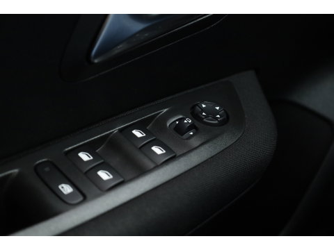 Peugeot 208 1.2 PureTech Active - Automaat | Rijklaar! | App.Connect | Airco | LED | Cruise | PDC-Achter | 16'' | Bluetooth | Elek. Spiegels | Elek. Ramen V