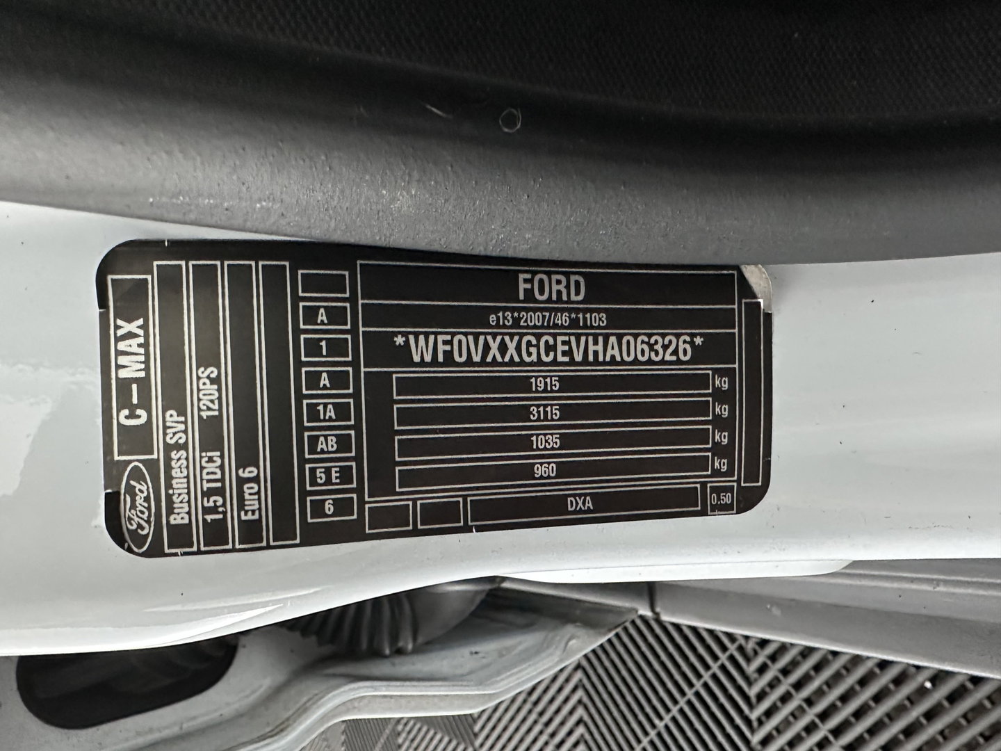 Ford C-MAX 1.5 TDCi Titanium *NAVI-FULL  MAP | COMFORT-SEATS | ECC | KEYLESS | PDC | CRUISE | PRIVACY-GLASS | 16''ALU*