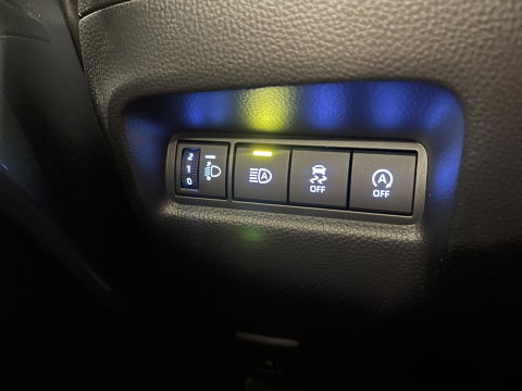 Toyota Aygo X 1.0 VVT-i MT Play | Achteruitrijcamera | Apple Carplay | Stoelverwarming | Regensensor | Airconditioning | Cruise Control Adaptief |