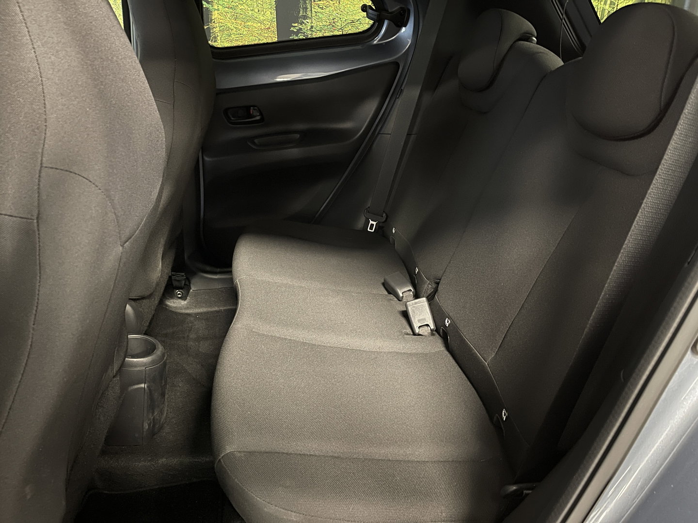 Toyota Aygo X 1.0 VVT-i MT Play | Achteruitrijcamera | Apple Carplay | Stoelverwarming | Regensensor | Airconditioning | Cruise Control Adaptief |