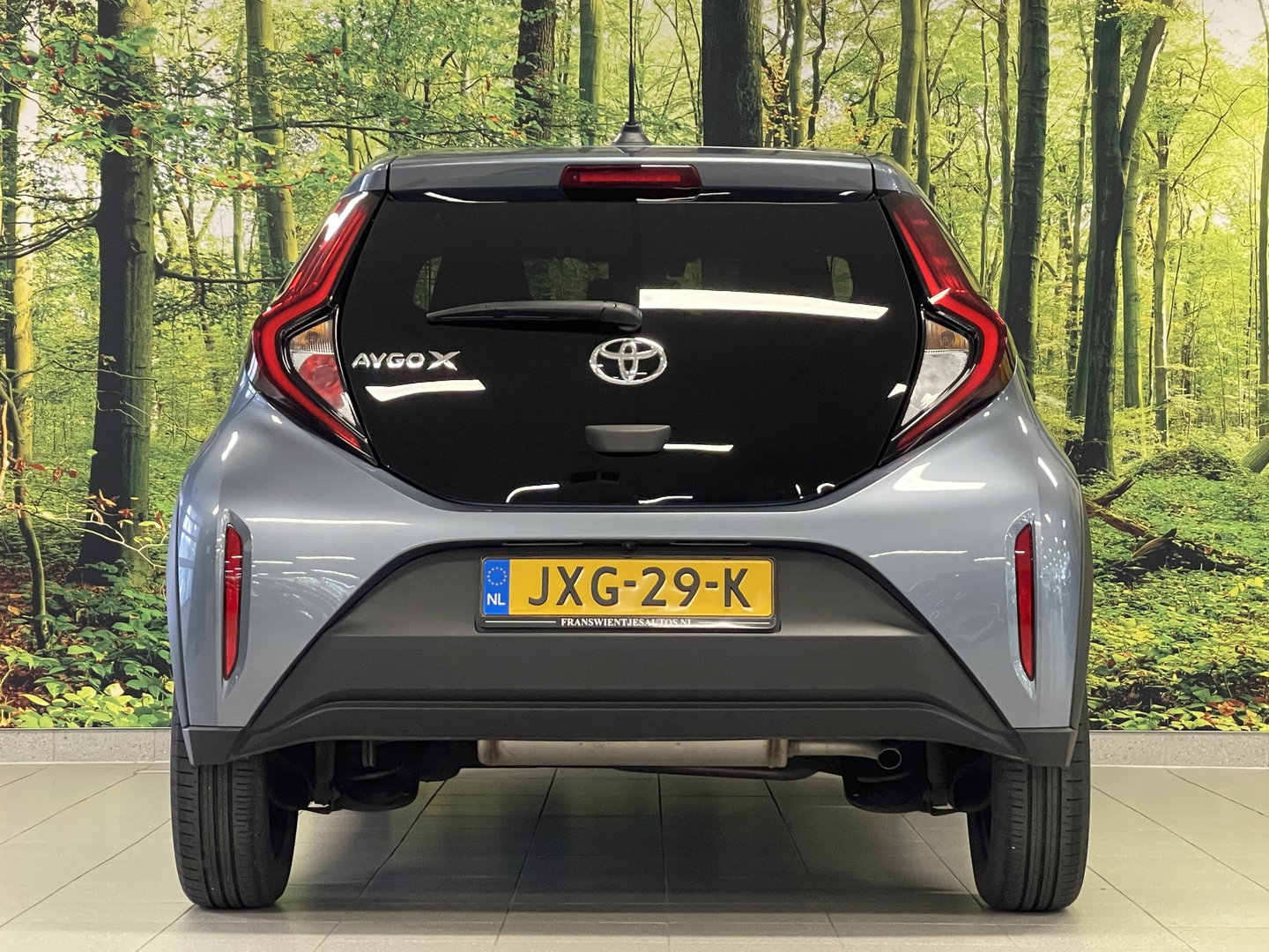 Toyota Aygo X 1.0 VVT-i MT Play | Achteruitrijcamera | Apple Carplay | Stoelverwarming | Regensensor | Airconditioning | Cruise Control Adaptief |