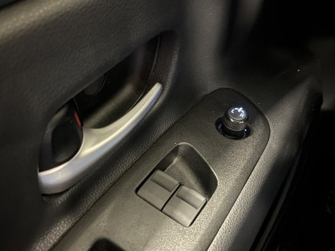 Toyota Aygo X 1.0 VVT-i MT Play | Achteruitrijcamera | Apple Carplay | Stoelverwarming | Regensensor | Airconditioning | Cruise Control Adaptief |