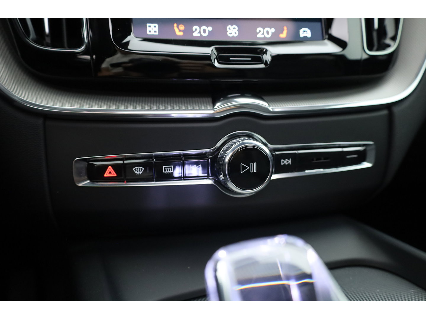Volvo XC60 2.0 T8 Plug-in hybrid AWD Ultra Black Edition | Pano | HUD | 360Cam | Trekhaak | Harman & Kardon Audio |