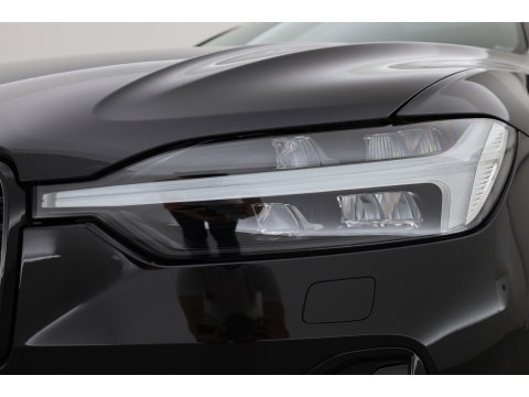 Volvo XC60 2.0 T8 Plug-in hybrid AWD Ultra Black Edition | Pano | HUD | 360Cam | Trekhaak | Harman & Kardon Audio |
