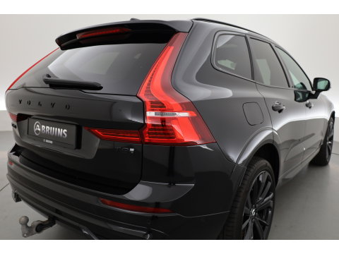 Volvo XC60 2.0 T8 Plug-in hybrid AWD Ultra Black Edition | Pano | HUD | 360Cam | Trekhaak | Harman & Kardon Audio |