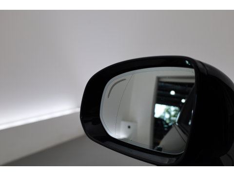 Volvo XC60 2.0 T8 Plug-in hybrid AWD Ultra Black Edition | Pano | HUD | 360Cam | Trekhaak | Harman & Kardon Audio |