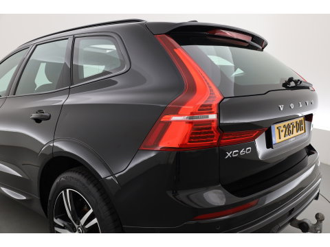 Volvo XC60 2.0 B4 R-Design | Pano | Trekhaak | 360Cam | H&K audio | Memory stoel |