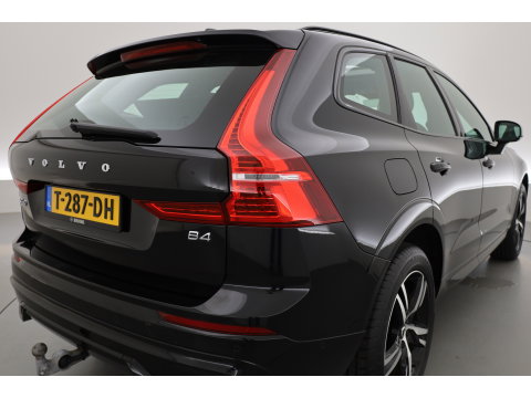 Volvo XC60 2.0 B4 R-Design | Pano | Trekhaak | 360Cam | H&K audio | Memory stoel |