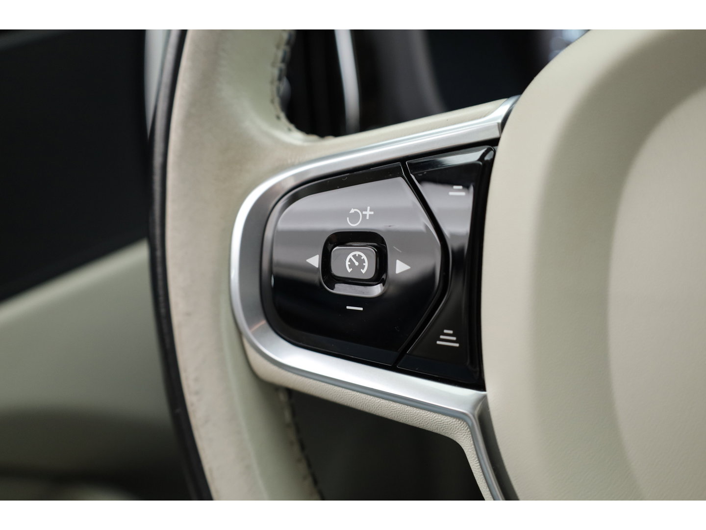 Volvo XC60 2.0 T5 AWD Inscription | Stoelvent. | Memory stoel | Blis | Camera | CarPlay |