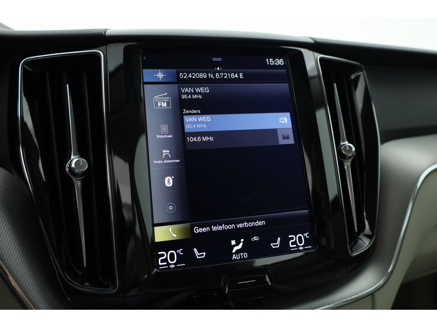 Volvo XC60 2.0 T5 AWD Inscription | Stoelvent. | Memory stoel | Blis | Camera | CarPlay |