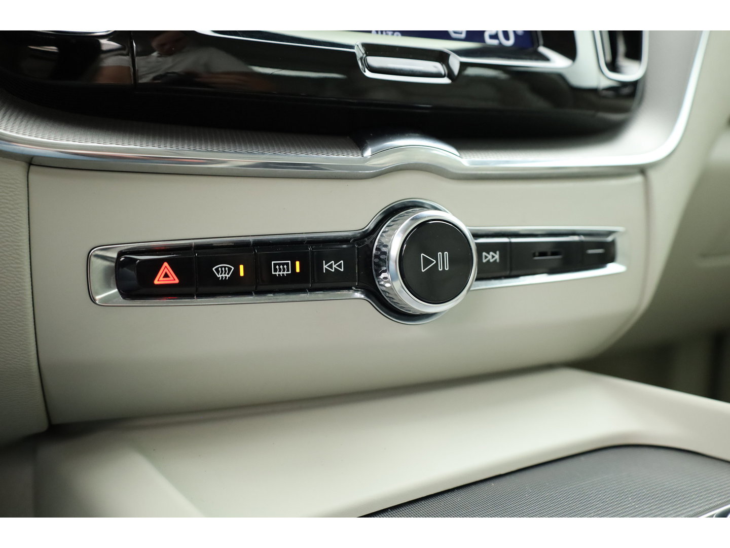 Volvo XC60 2.0 T5 AWD Inscription | Stoelvent. | Memory stoel | Blis | Camera | CarPlay |