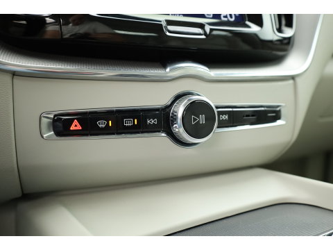 Volvo XC60 2.0 T5 AWD Inscription | Stoelvent. | Memory stoel | Blis | Camera | CarPlay |