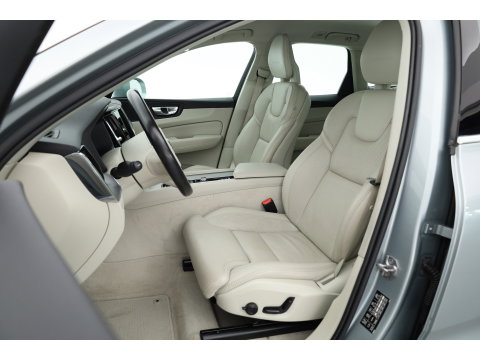 Volvo XC60 2.0 T5 AWD Inscription | Stoelvent. | Memory stoel | Blis | Camera | CarPlay |