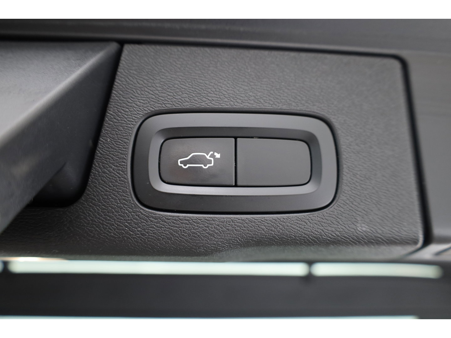 Volvo XC60 2.0 T5 AWD Inscription | Stoelvent. | Memory stoel | Blis | Camera | CarPlay |