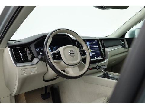 Volvo XC60 2.0 T5 AWD Inscription | Stoelvent. | Memory stoel | Blis | Camera | CarPlay |