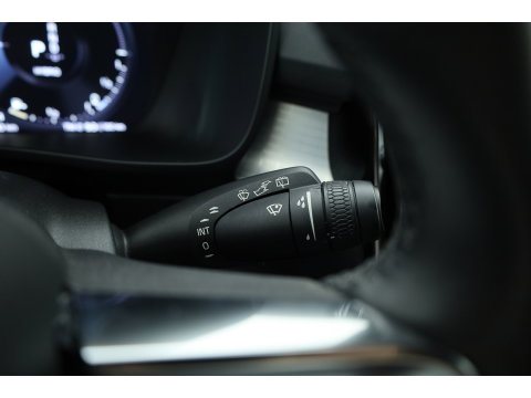 Volvo XC40 1.5 T4 Plug-in hybrid Plus Bright | Memory stoel. | H&K Audio | Pilot Assist | 360Cam |