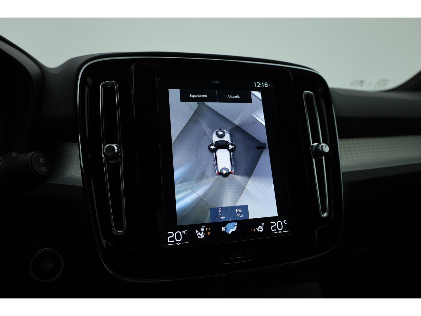 Volvo XC40 1.5 T4 Plug-in hybrid Plus Bright | Memory stoel. | H&K Audio | Pilot Assist | 360Cam |
