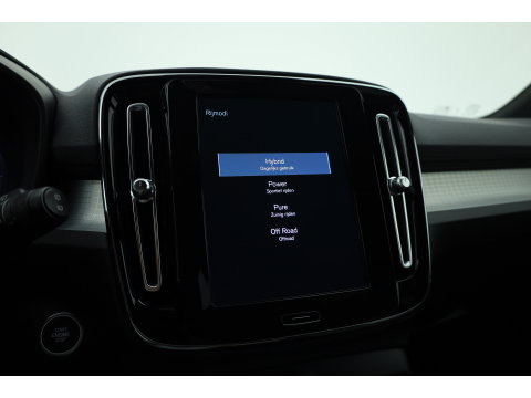Volvo XC40 1.5 T4 Plug-in hybrid Plus Bright | Memory stoel. | H&K Audio | Pilot Assist | 360Cam |