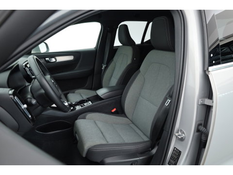 Volvo XC40 1.5 T4 Plug-in hybrid Plus Bright | Memory stoel. | H&K Audio | Pilot Assist | 360Cam |