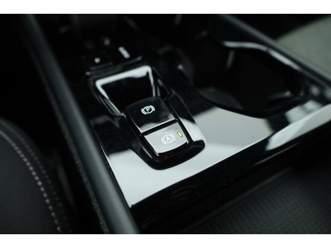 Volvo XC40 1.5 T4 Plug-in hybrid Plus Bright | Memory stoel. | H&K Audio | Pilot Assist | 360Cam |