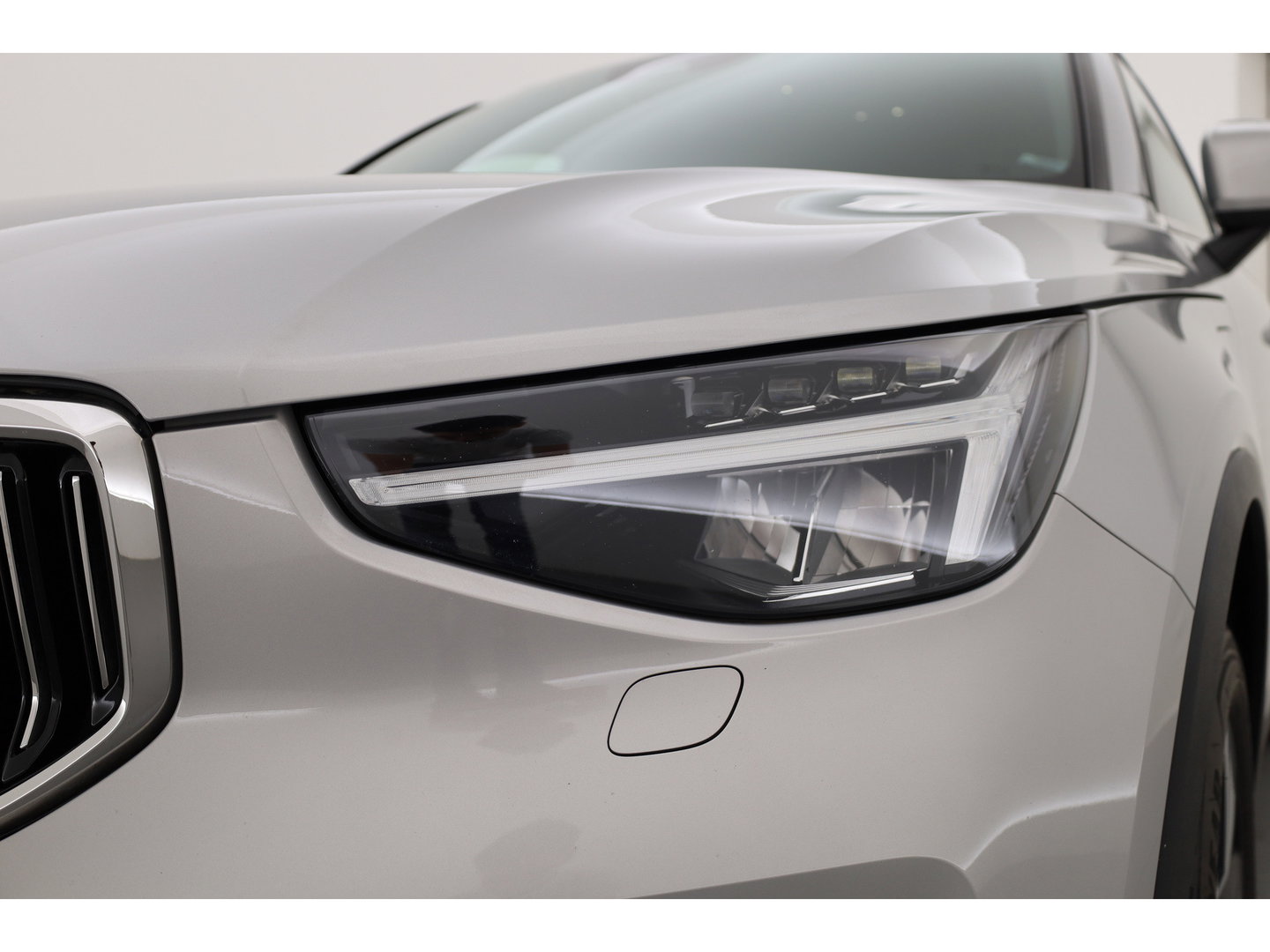 Volvo XC40 1.5 T4 Plug-in hybrid Plus Bright | Memory stoel. | H&K Audio | Pilot Assist | 360Cam |
