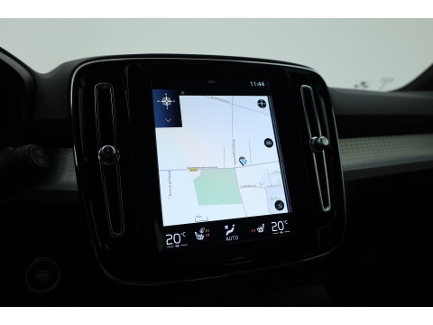 Volvo XC40 1.5 T4 Plug-in hybrid Plus Bright | Memory stoel | H&K Audio | Stoel- stuurverw. | Camera | CarPlay |