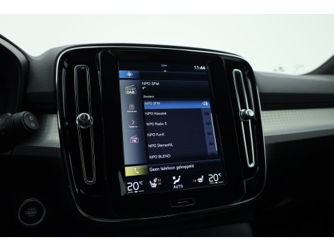 Volvo XC40 1.5 T4 Plug-in hybrid Plus Bright | Memory stoel | H&K Audio | Stoel- stuurverw. | Camera | CarPlay |