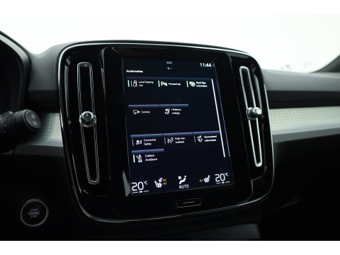 Volvo XC40 1.5 T4 Plug-in hybrid Plus Bright | Memory stoel | H&K Audio | Stoel- stuurverw. | Camera | CarPlay |